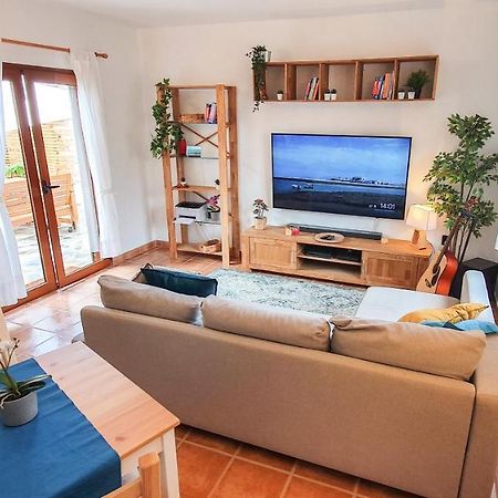 Oasis Desert - Holiday Home With Pool & Garden Near Corralejo And Lajares Exterior foto
